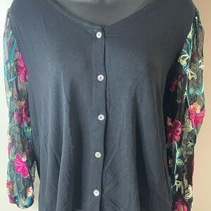 Kim & Cami Black Button-Down with Floral Sleeves